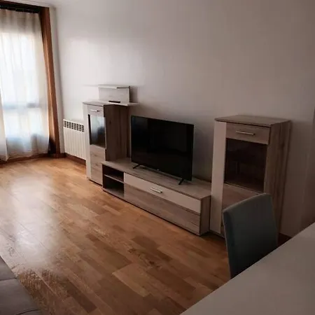 Tu Dulce Hogar, Apartamento Completo,centrico Con Wifi Y Parking Gratuito Виго
